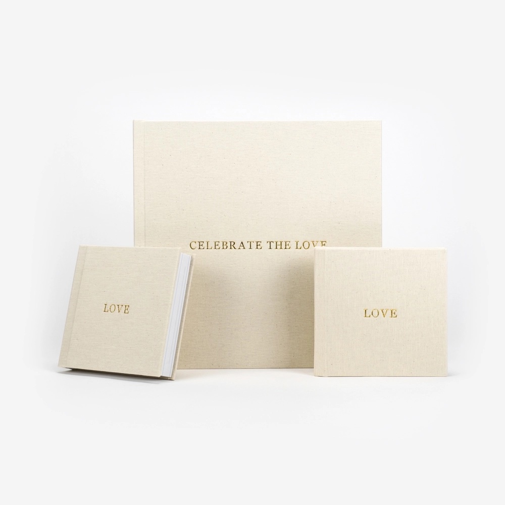 Trois albums en lin, Celebrate the Love